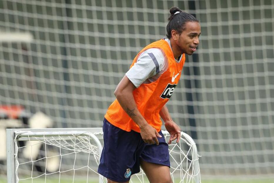 FC PORTO, FC BARCELONA, SUPERTAÇA EUROPEIA, MÓNACO, WALTER, PALITO, CR 7, MESSI