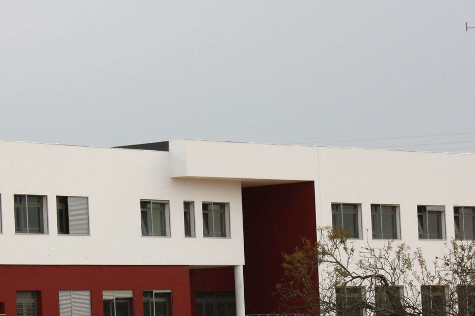 ALBUFEIRA, ALGARVE, ESCOLAS