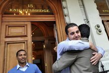 Horror e festejos na morte sangrenta de Kadhafi