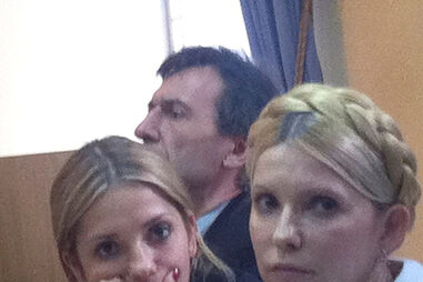 Yúlia Timochenko, Ucrânia, condenada, abuso de poder