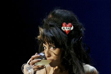 AMY WINEHOUSE, MORTE, ÓBITO, MÚSICA, VODKA