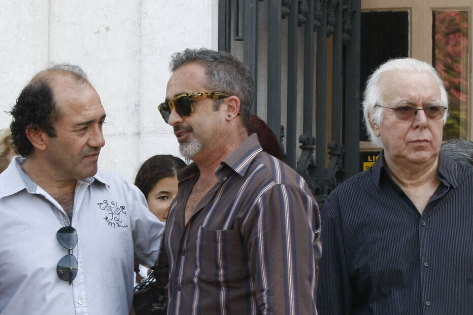 Cultura, Teatro, Linda Silva, óbito, funeral, cremação, José Raposo, Hélder Freire Costa, Ivone Silva, Morais e Castro, Carlos do Carmo, Delfina Cruz