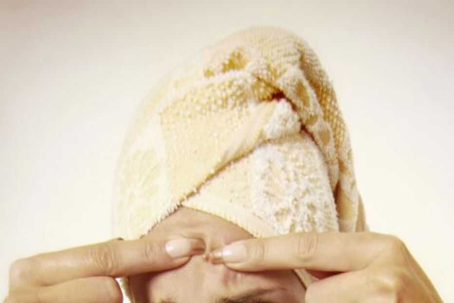 BORBULHAS, ACNE, ADOLESCÊNCIA, SAÚDE