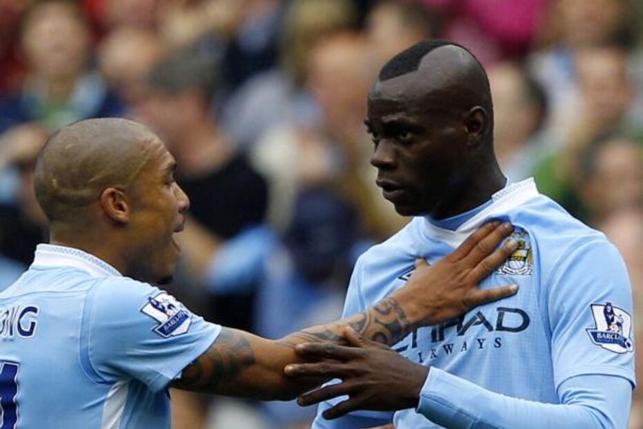 Manchester United, Manchester City, Nani, Rooney, Liverpool, Aston Villa, Balotelli, Alex Ferguson, Liga Inglesa