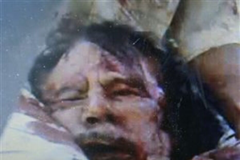 Horror e festejos na morte sangrenta de Kadhafi