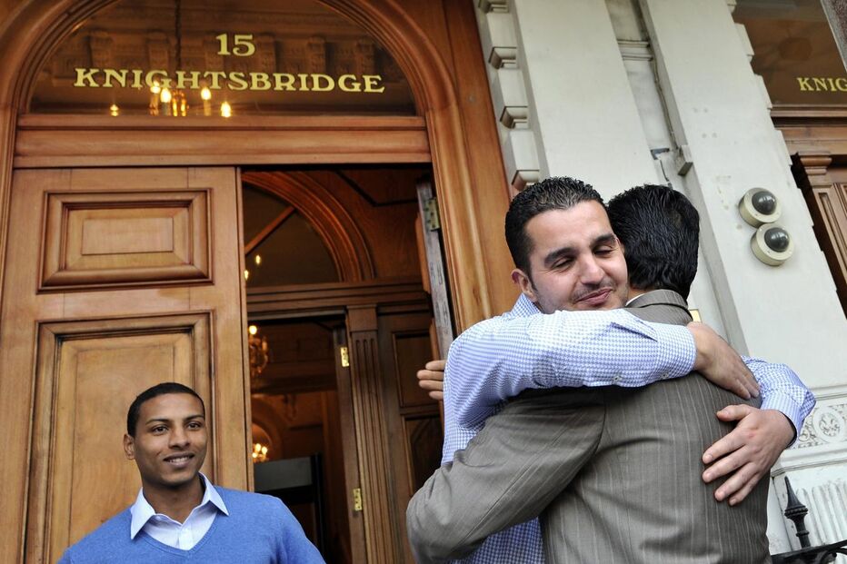 Horror e festejos na morte sangrenta de Kadhafi