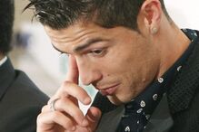 Ronaldo dedica Bota de Ouro a 