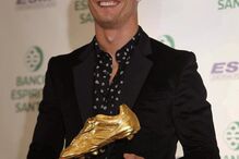 Ronaldo dedica Bota de Ouro a 