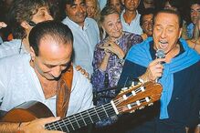 Escândalos e processos judiciais tramam Berlusconi 