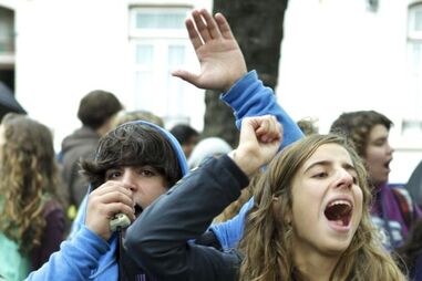 Manifestação, Ensino Secundário, Ministério da Educação e Ciência, Avenida 5 de Outubro, Lisboa, PSP, Constituição