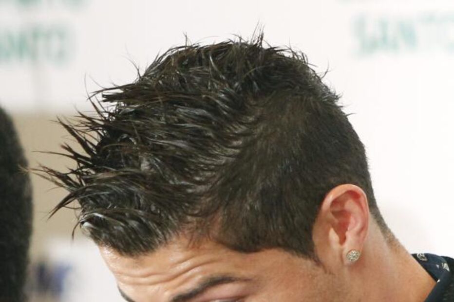 Ronaldo dedica Bota de Ouro a 