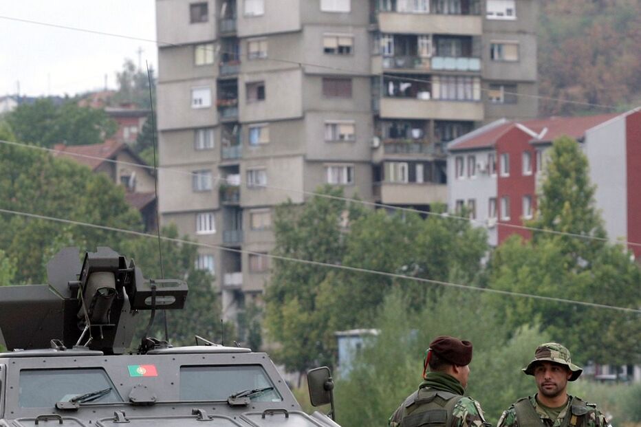 militares, kosovo, portugal, nato, confrontos, unidade