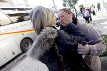 Emoção em resgate 'milagroso' de pescadores de Caxinas