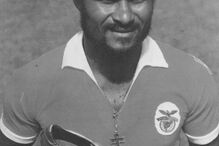 Morreu o primeiro galáctico do futebol português