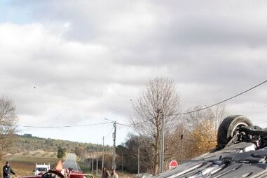 mogadouro, acidente, tractor, táxi, idoso