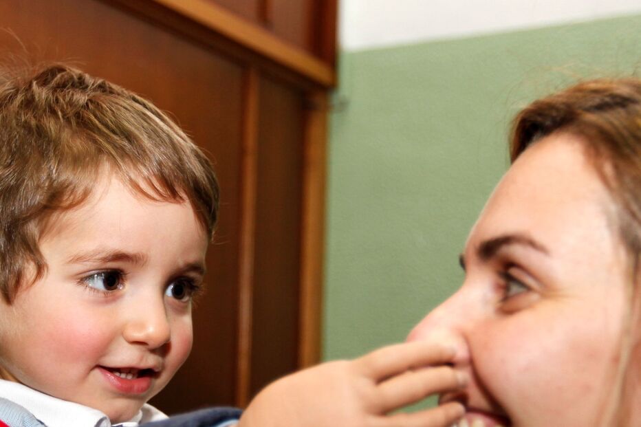 RODRIGO, MÃO BIÓNICA, MENINO, PRÓTESE