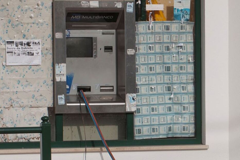 LEIRIA, ATM, EXPLOSÃO