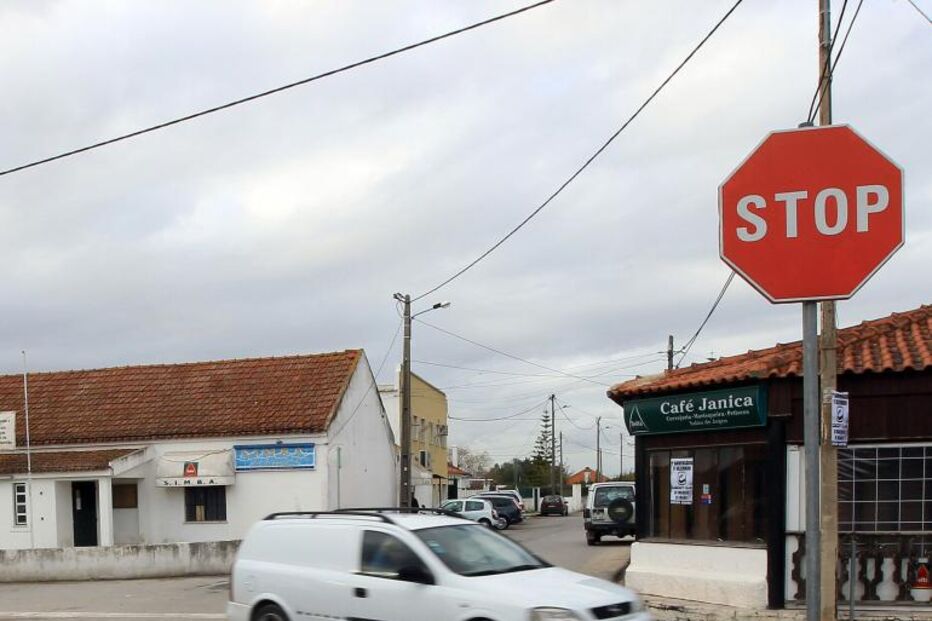 CONDUTOR, ROUBAR, LADRÕES, SETÚBAL, AZEITÃO