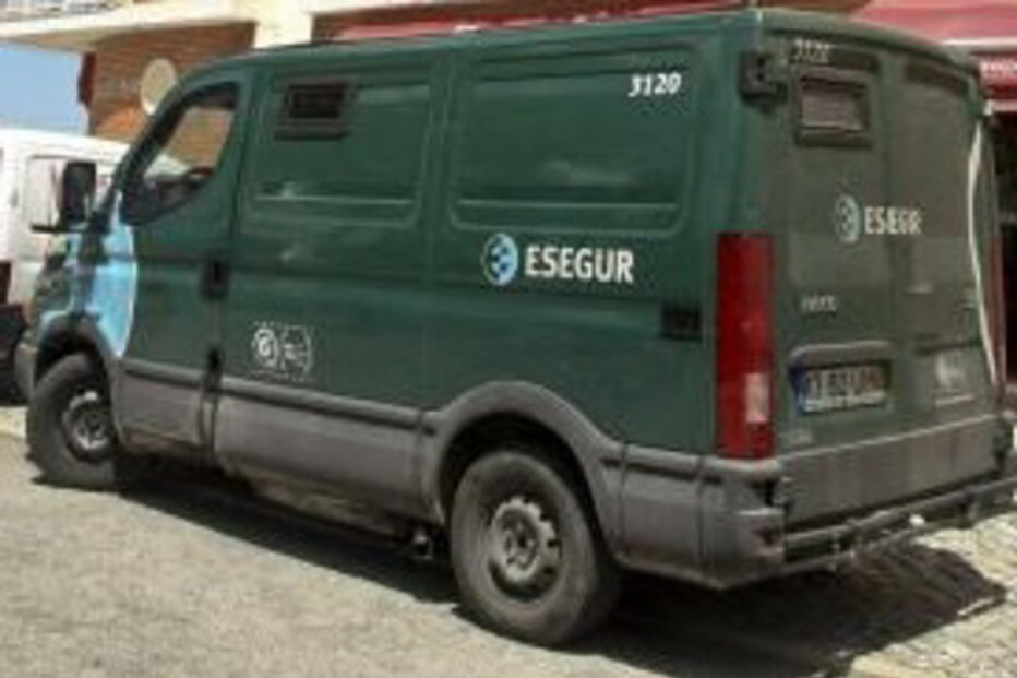 Valores, esegur, assalto, metralhadora, Minho Center