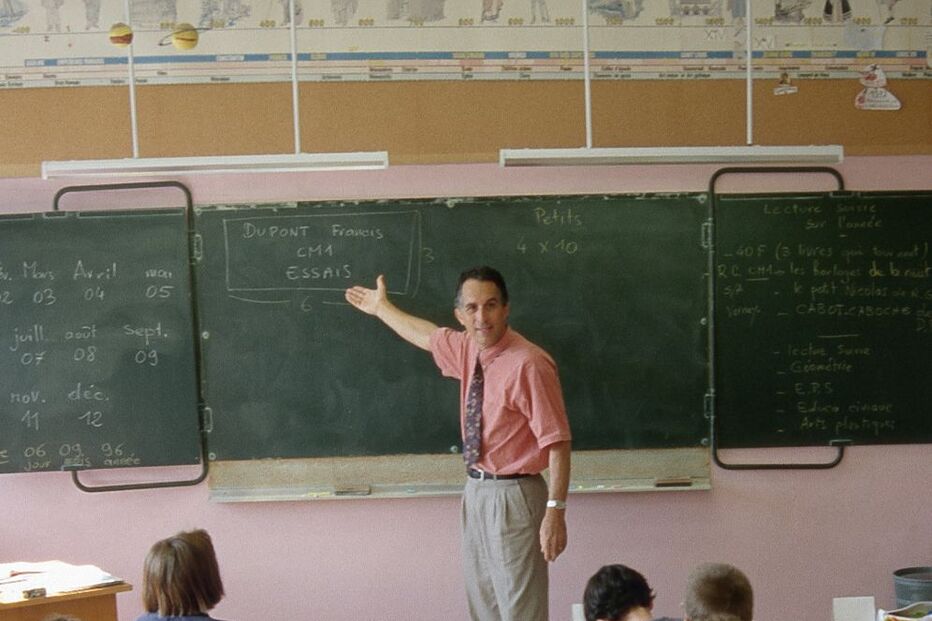 GOVERNO, SALÁRIOS, PAGAMENTOS, PROFESSORES, MILITARES, FUNCIONÁRIOS