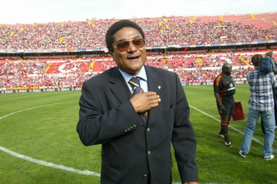 Morreu o primeiro galáctico do futebol português