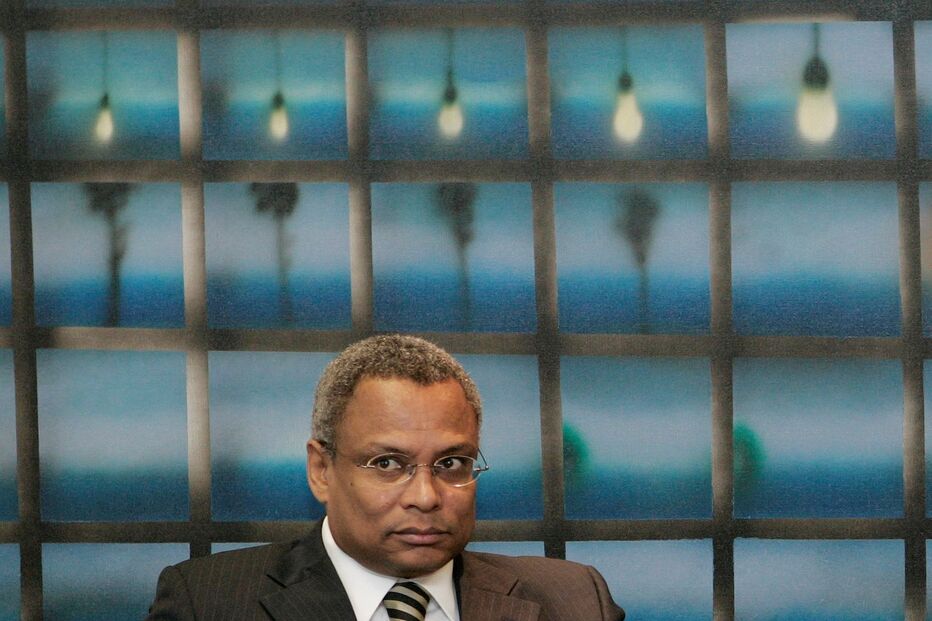 VERÍSSIMO PINTO, JOSÉ MARIA NEVES, CABO VERDE, JUSTIÇA, BOLSA