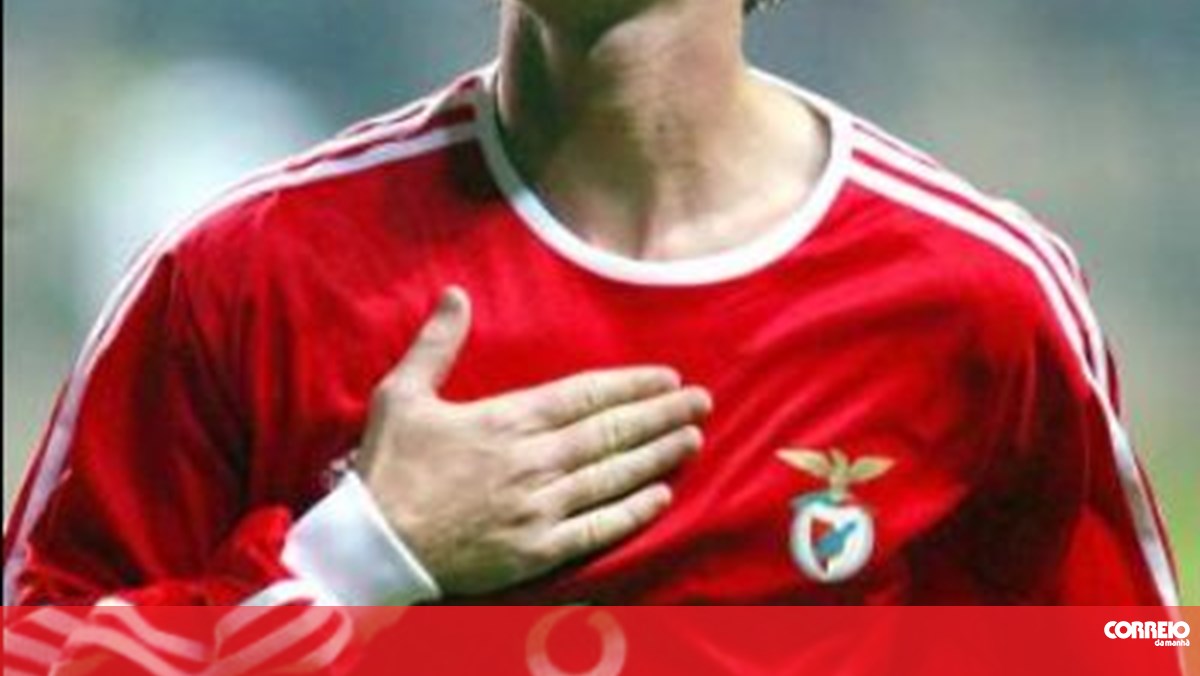 Miklós Fehér - Miklós Fehér - Jogador do Benfica morreu há 16 anos