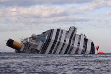 Naufrágio de paquete em Itália provoca viagem de terror 
