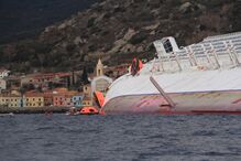 Naufrágio de paquete em Itália provoca viagem de terror 