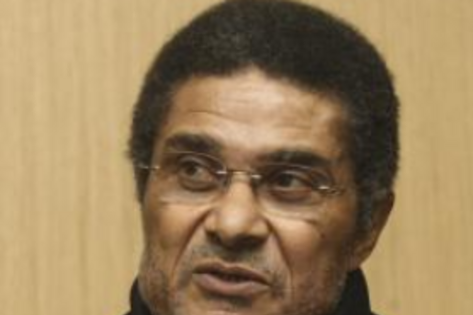 eusébio, cervicalgia, hospital da luz, pneumonia, pantera negra, benfica