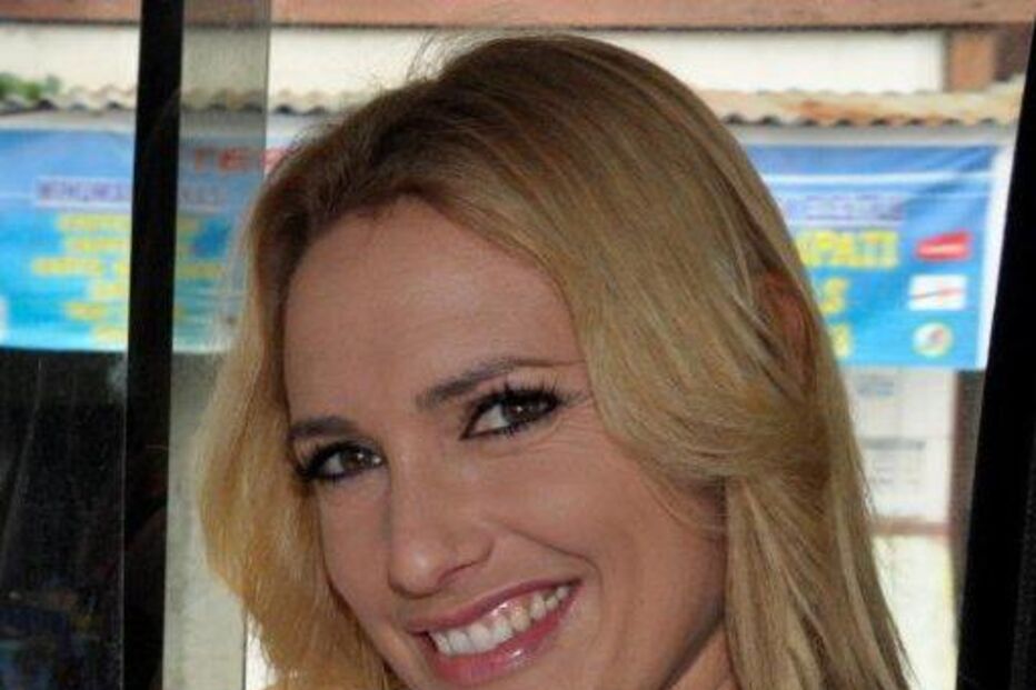 tvi, fernanda serrano, reality show, joana solnado, luis esparteiro, sara prata, a grande aventura