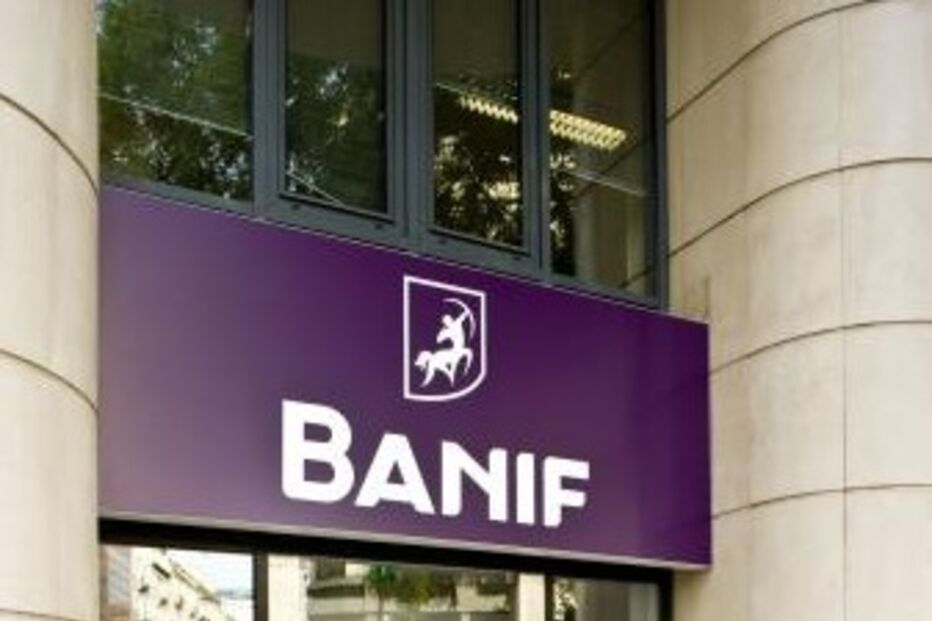 Banif, Funchal, arguido, abuso de confiança, falsificação de documentos, prisão, pena suspensa