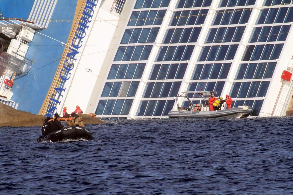 Naufrágio de paquete em Itália provoca viagem de terror 