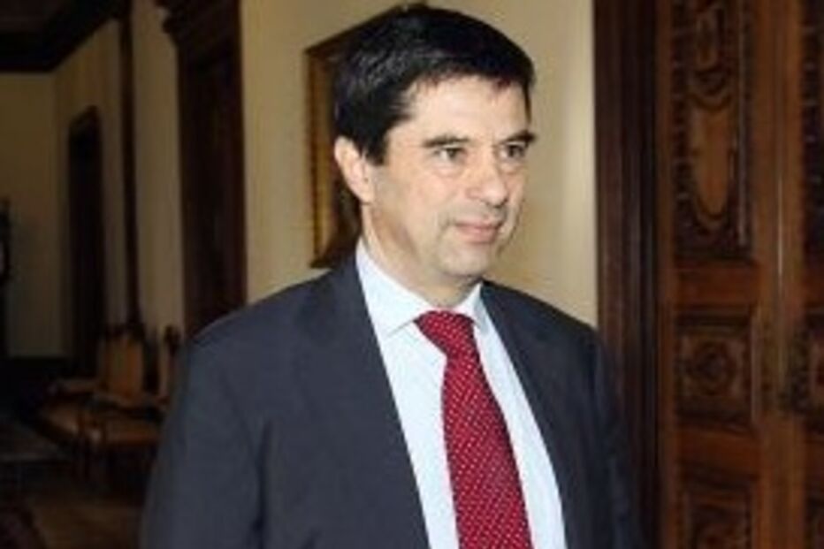 Vítor Gaspar, Economia, Ajuda, Resgate, Grécia, Portugal, Dívida, Reestruturação