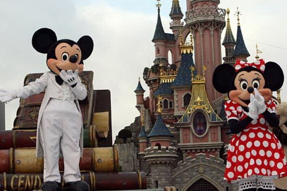 A Disneyland Paris está hoje e até dia 15 na Escola de Hotelaria e Turismo de Lisboa a recrutar alunos para realizarem estágios no empreendimento francês nas áreas de restauração, acolhimento, hotéis e vendas, mas também em posições para áreas administrativas. (direitos reservados)