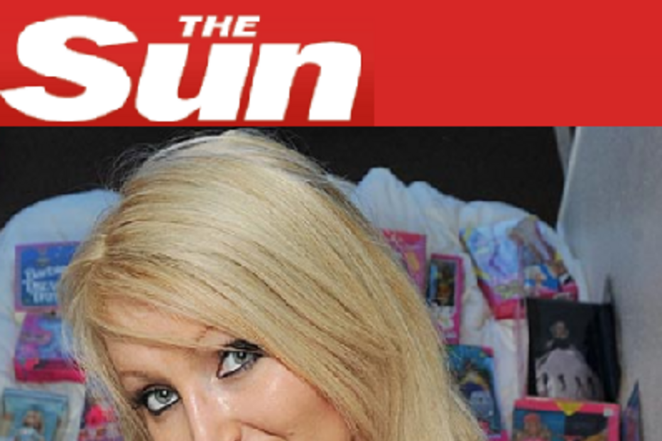 Barbie, Charlotte Hothman, Dinheiro, Inglesa