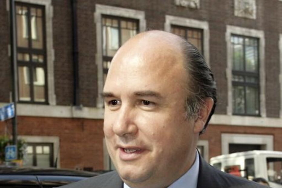 Vale e Azevedo, extradição, sentença, juiz britânico, Benfica