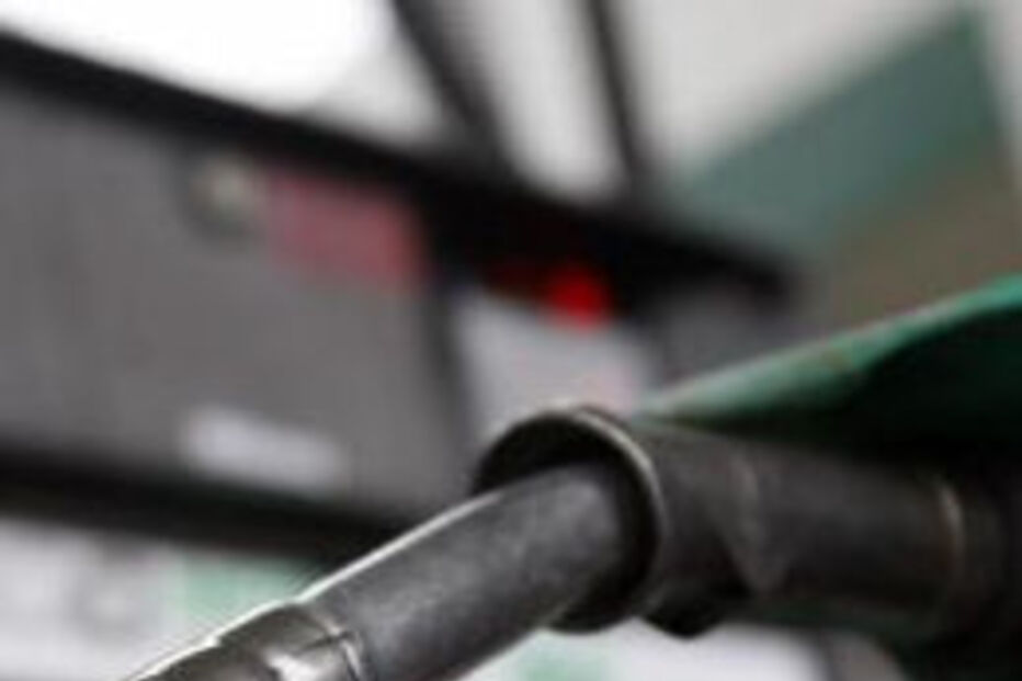 Petróleo, gasolina, Barril de Brent