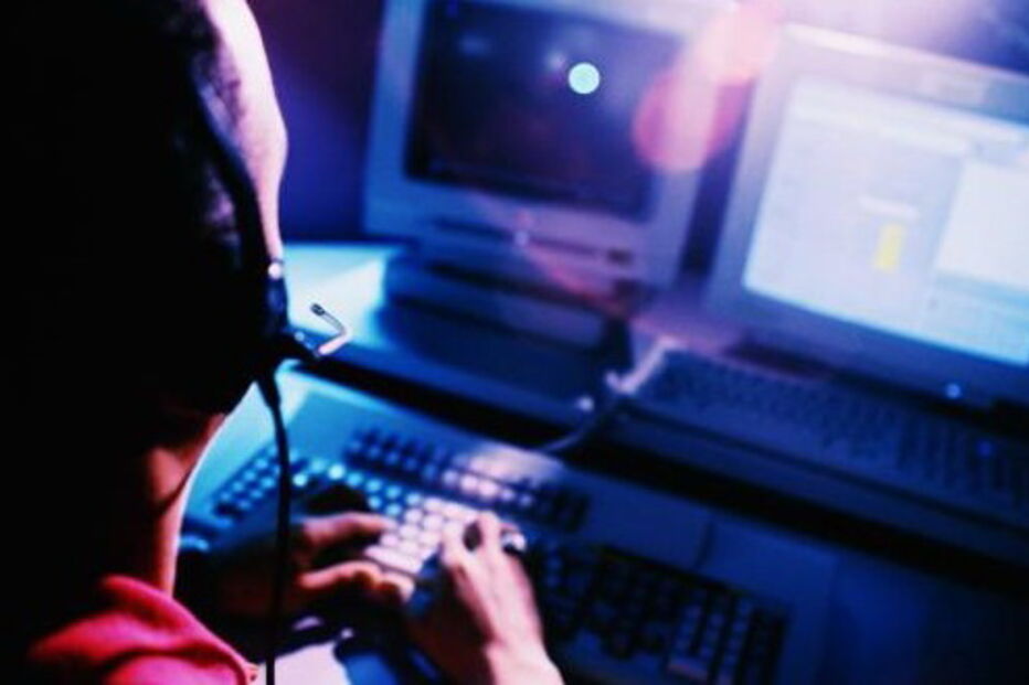 sufrágio universal, próximo chefe do Executivo de Hong Kong, alvo de piratas informáticos