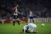 Llorente acaba com sonho do Sporting na Europa