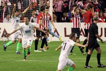 Llorente acaba com sonho do Sporting na Europa