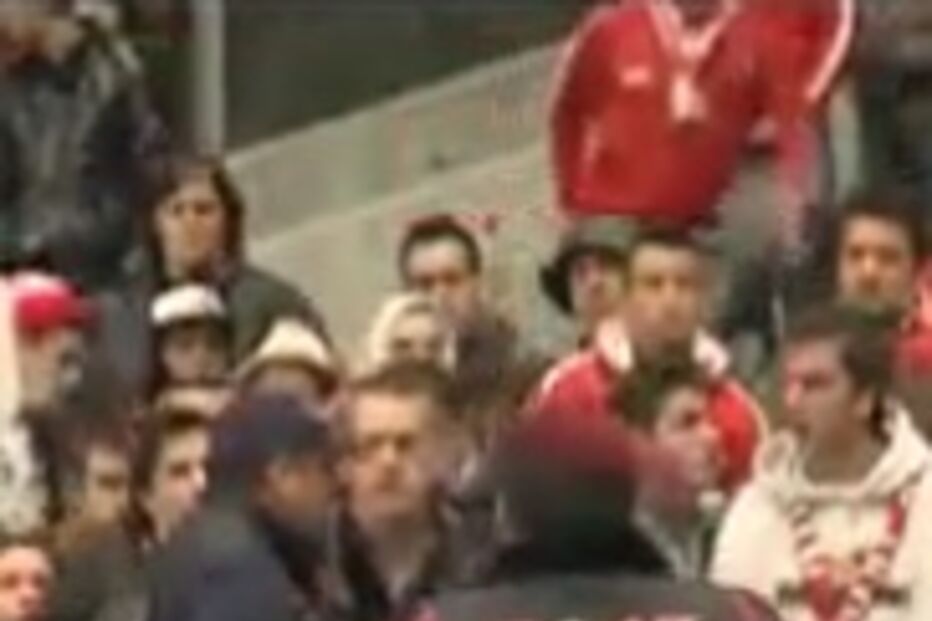 Agressão policial, Sporting de Braga, Estádio Municipal de Braga, PSP, Bastonada, FC Porto, Bancadas