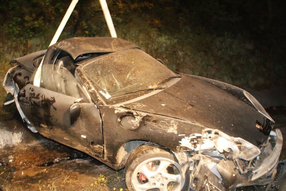 Porsche, acidente, ermesinde, incêndio