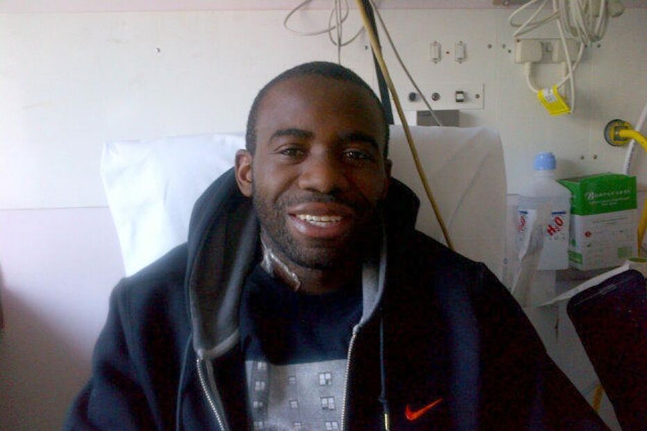 Bolton Fabrice Muamba, jogador, futebolista, futebol, sobrevivência, colapso cardíaco, Tottenham