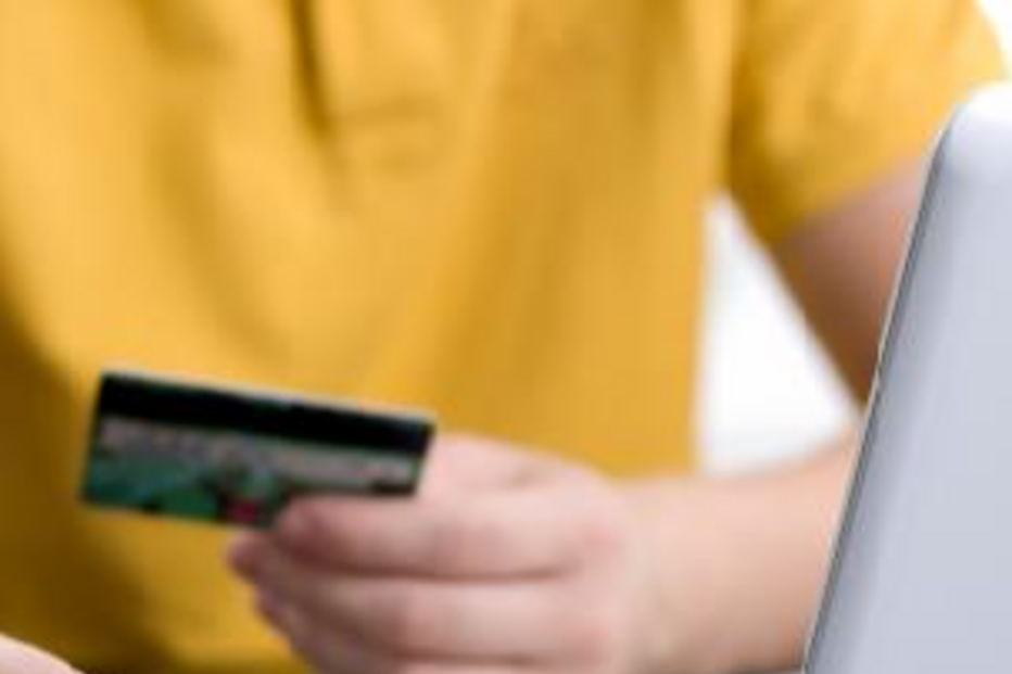 Burla, Trio, Internet, Cheque Falso, Online, Compras Online, Prisão Preventiva