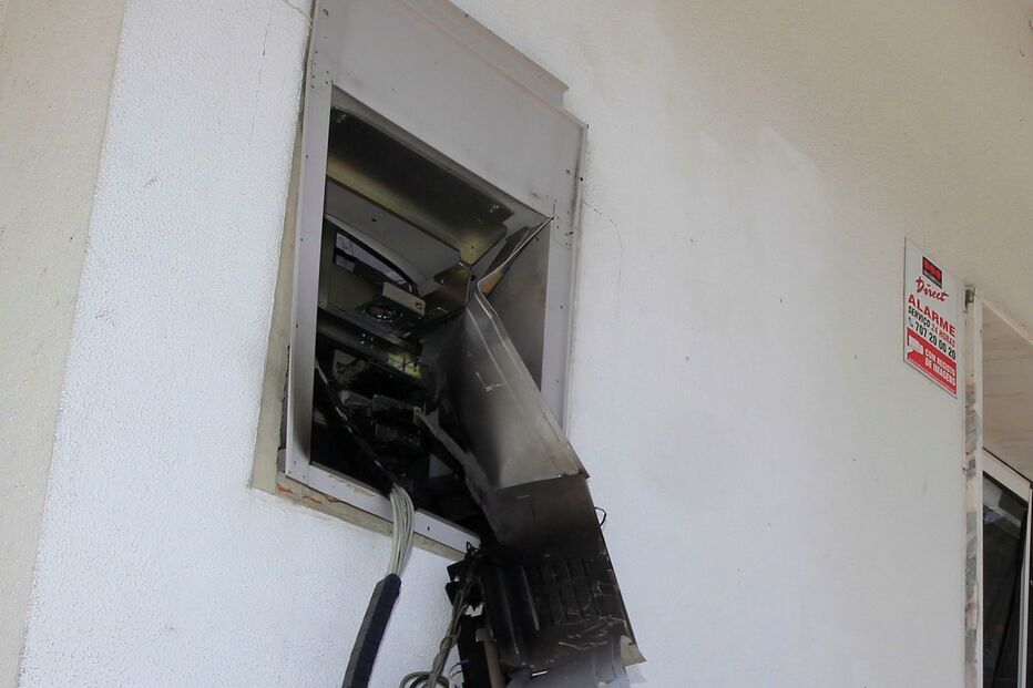 ROUBO, ASSALTO, FURTO, ATM, MULTIBANCO, ALMADA, VIANA DO CASTELO