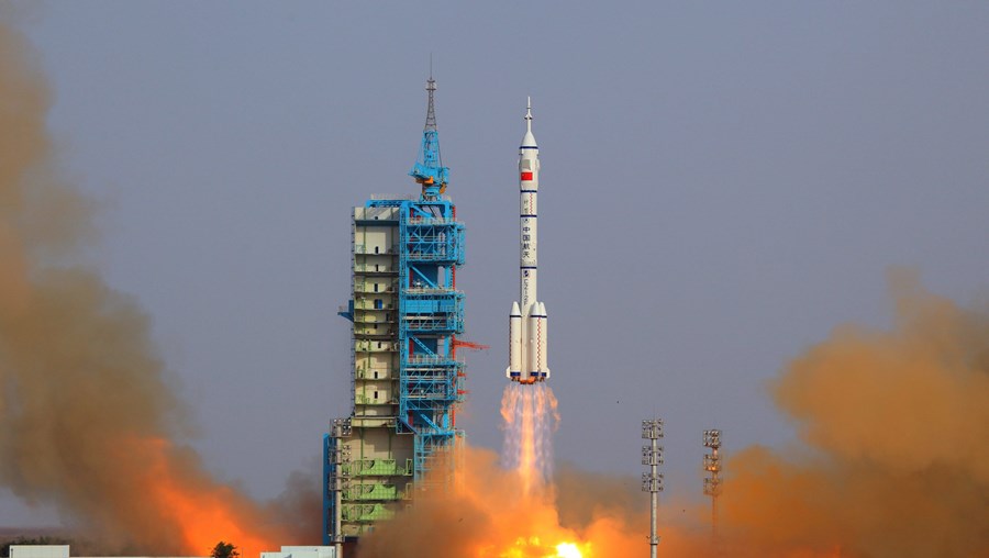 Próxima viagem tripulada à estação espacial da China vai incluir uma mulher 
