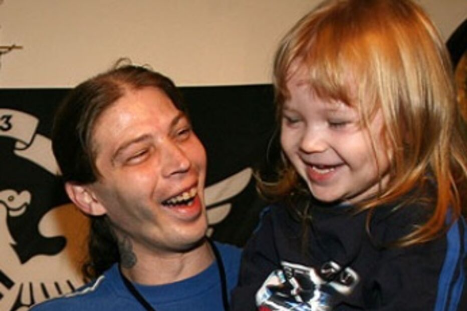 EUA, Custódia, Filhos retirados aos pais, Adolf Hitler, Neonazis, New Jersey, Violência doméstica, Ameaças de morte, Hitler, Himmler, Nação Ariana