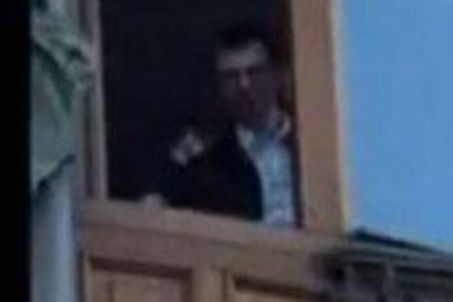 milionário, dinheiro, janela, zuckerberg, russo, rússia