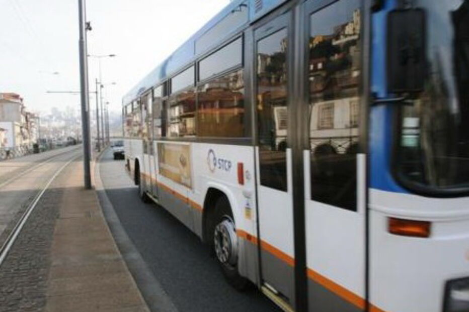 Sociedade de Transportes Colectivos do Porto, STCP, autocarros, horários